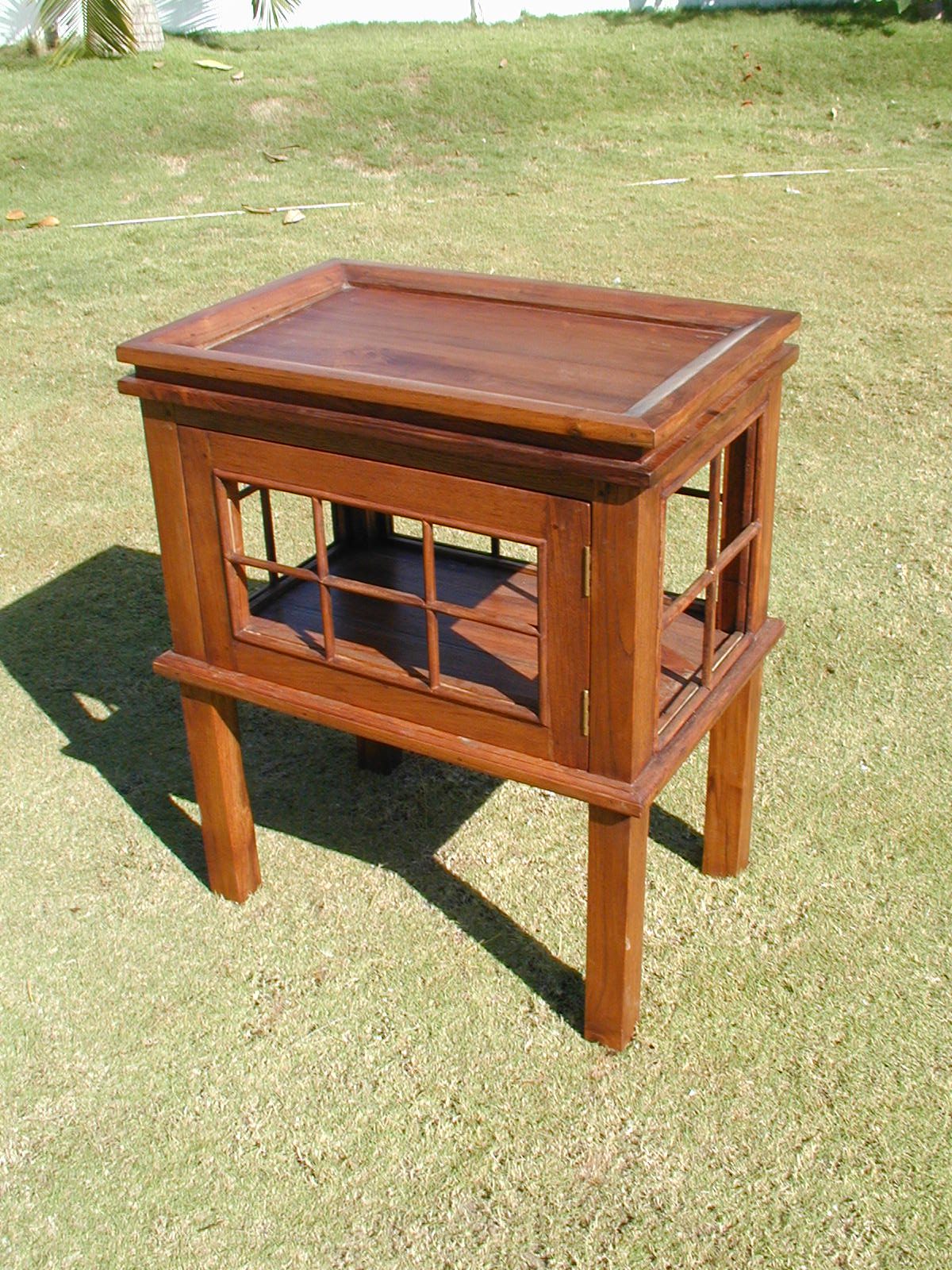 ADRIAN SIDE TABLE