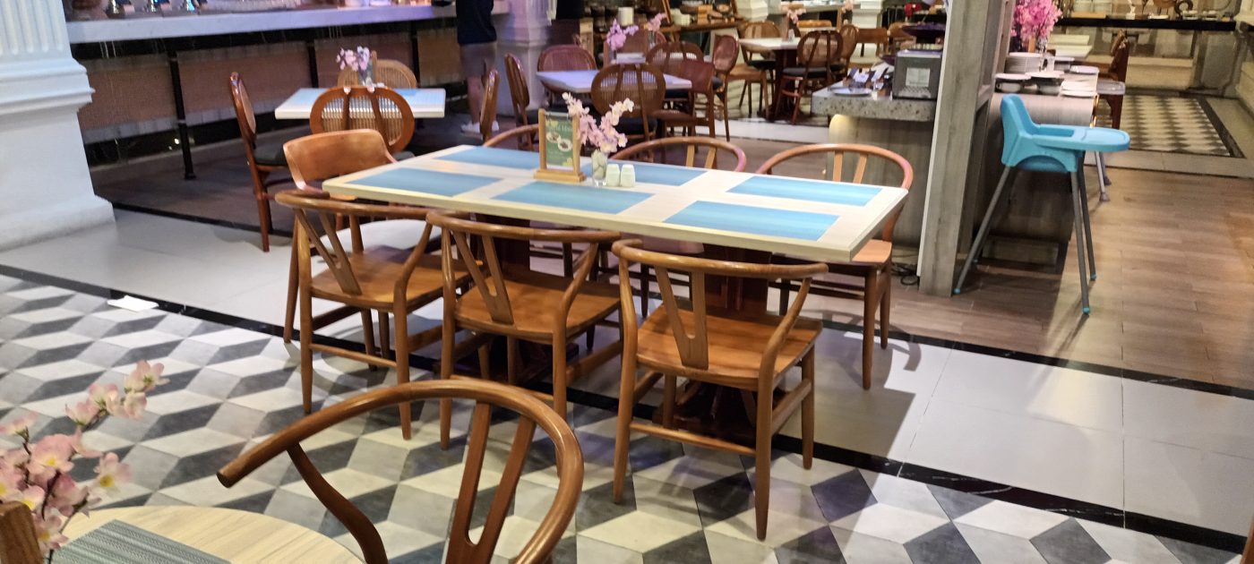 RESTO CHAIR SOLIA HOTEL YOSODIPURO SOLO P01